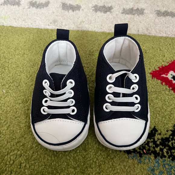 Red Sox Crib Shoes - Picture 2 of 6